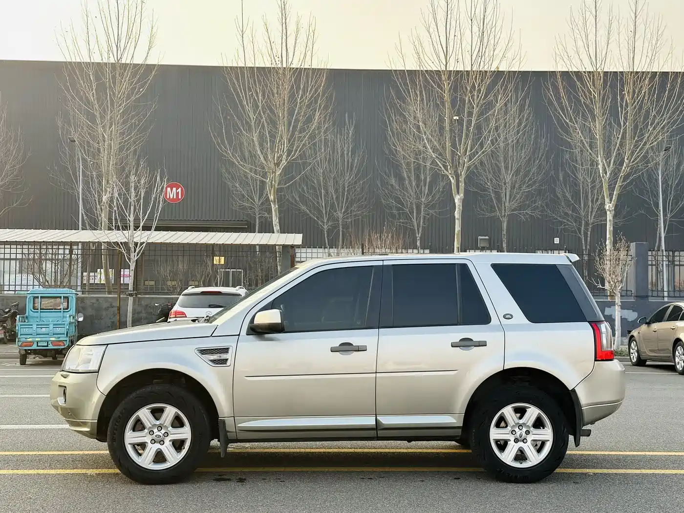 Land Rover Freelander 2 2011 3.2L i6 SE Petrol фото 3