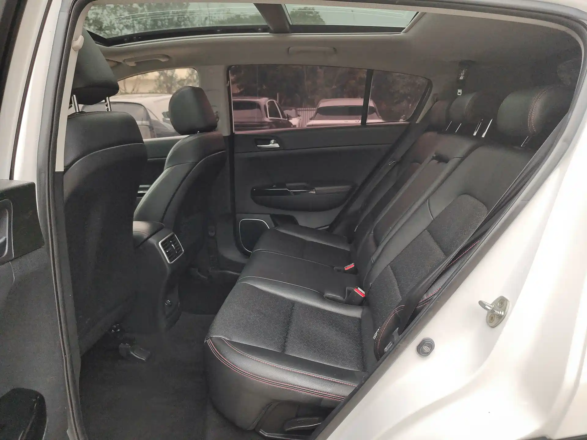 Фото 8 - Kia KX5
