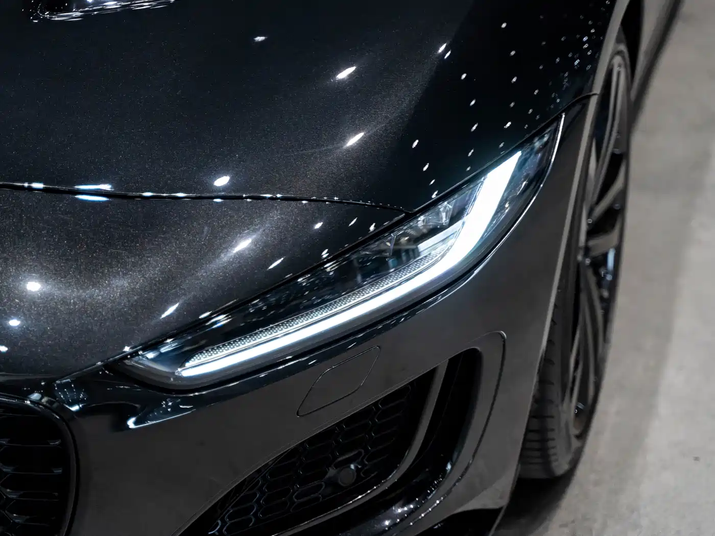 Jaguar F-TYPE 2023 2023 Model P300 Hardtop R-DYNAMIC BLACK