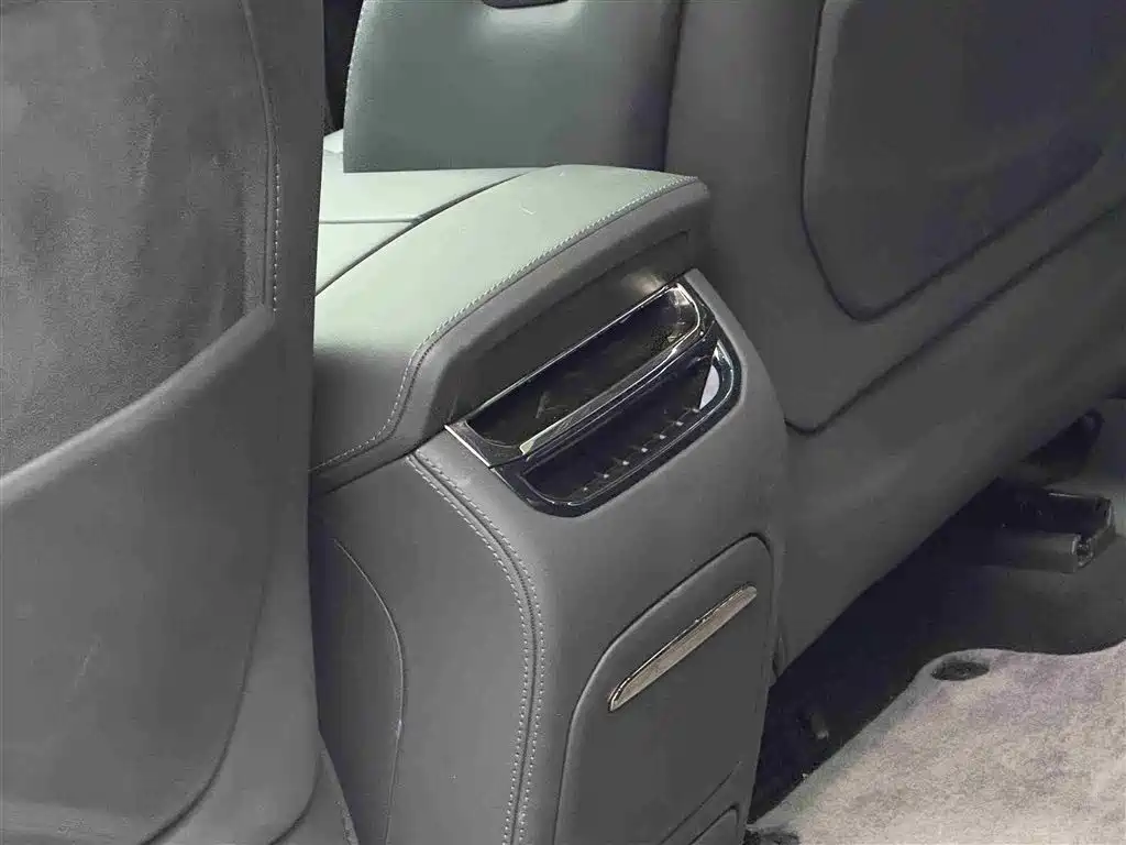 ZEEKR EXTREME KRYPTON 009