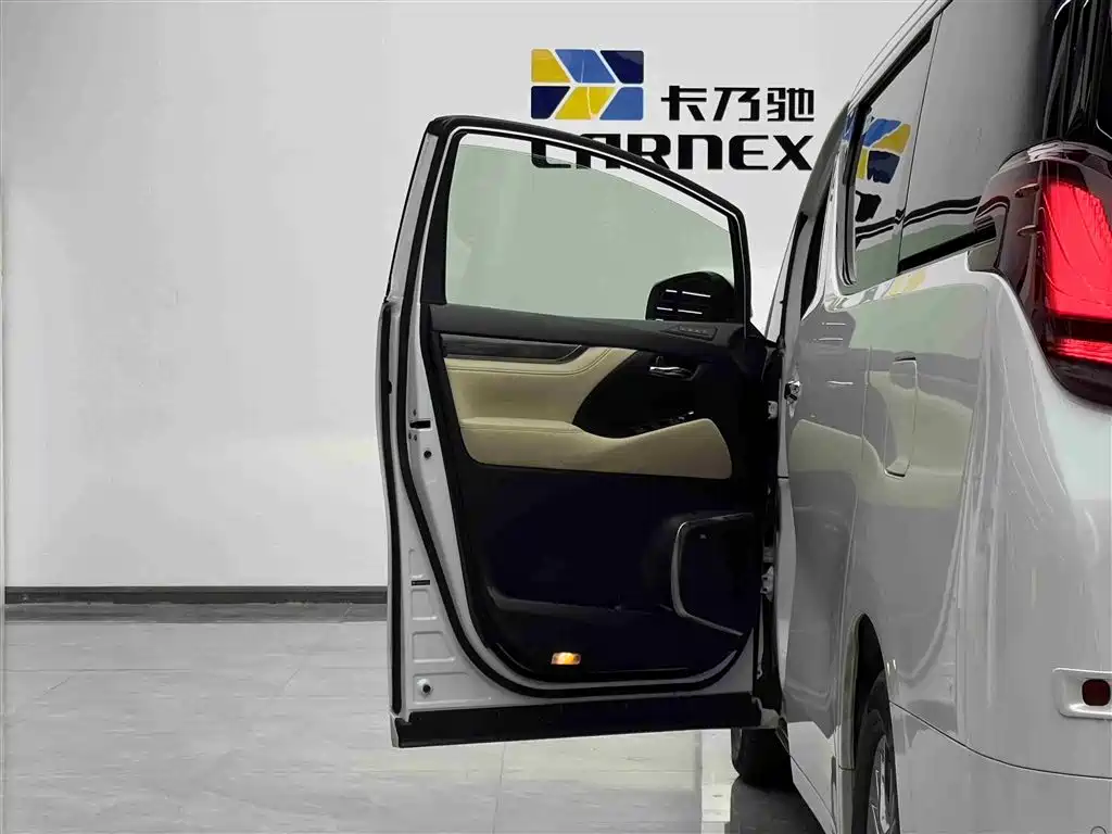 Toyota Alphard 2021 Hybrid 2.5L Premium фото 5