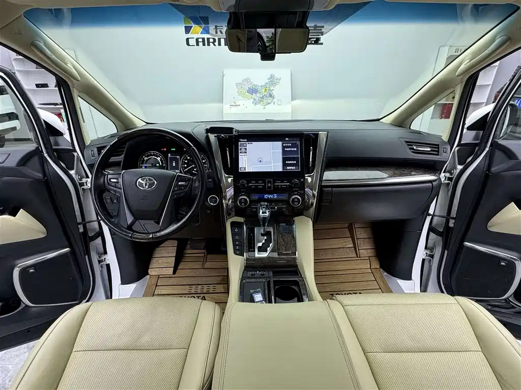Toyota Alphard 2021 Hybrid 2.5L Premium фото 9