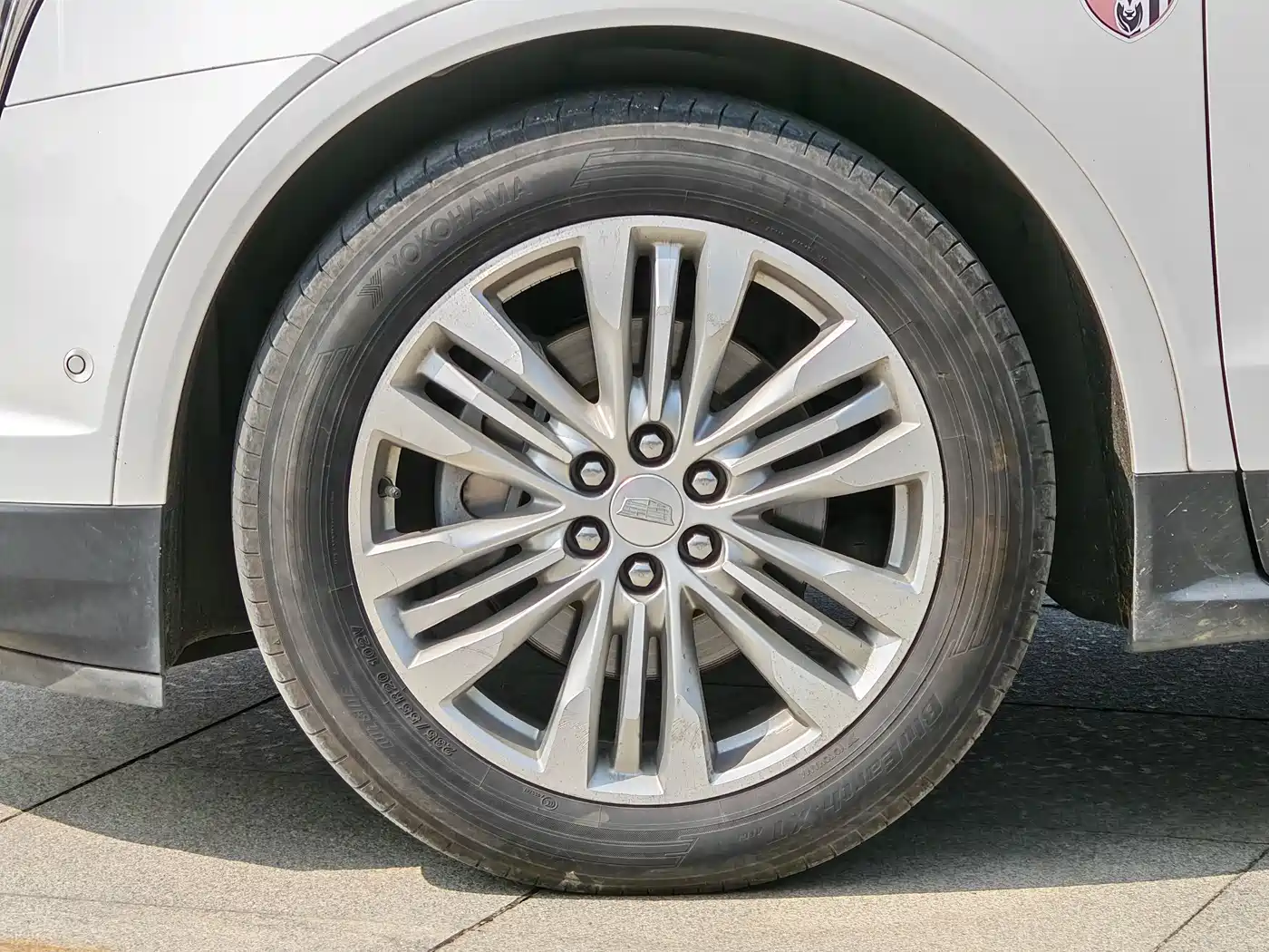 Cadillac XT5 2018 28E 4WD Leading фото 8