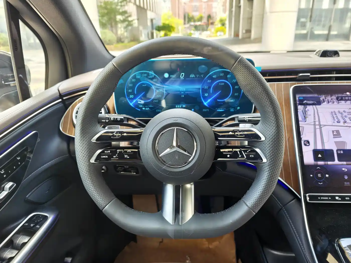 Mercedes-Benz EQE SUV 2025 2024 500 4MATIC Luxury Edition