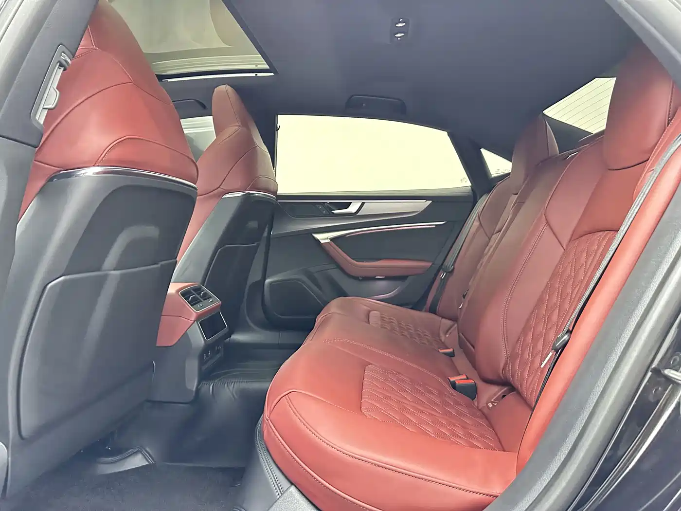 Audi A7L, миниатюра 11