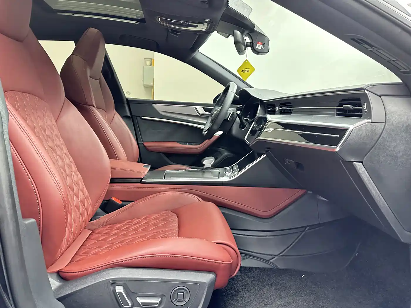 Audi A7L, миниатюра 13