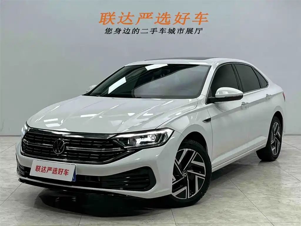 Volkswagen Sagitar 2023 300TSI DSG Surpassing Edition