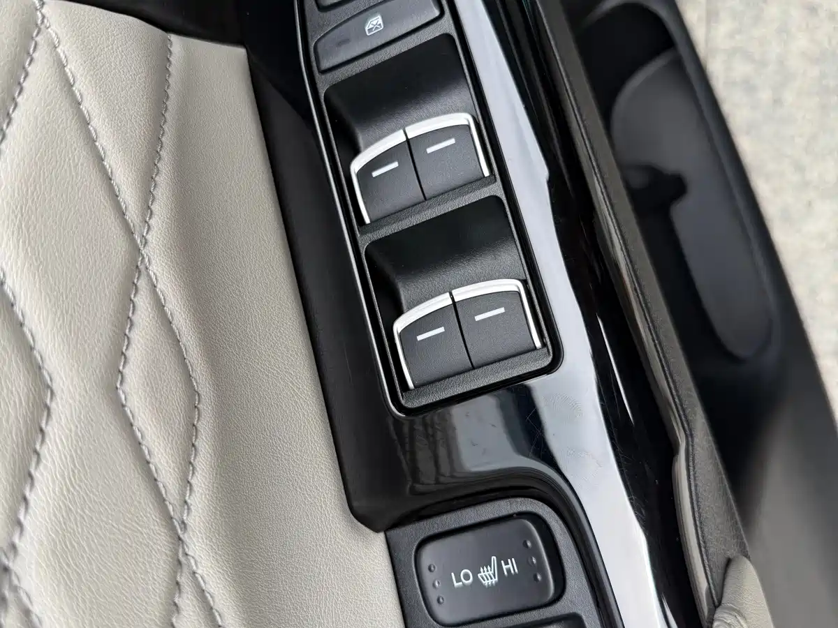 Honda Elysion 2024 2024 2.0L e:HEV Luxury Edition
