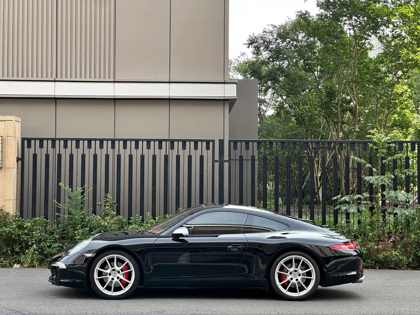 Porsche 911 2012 Carrera S 3.8L фото 19