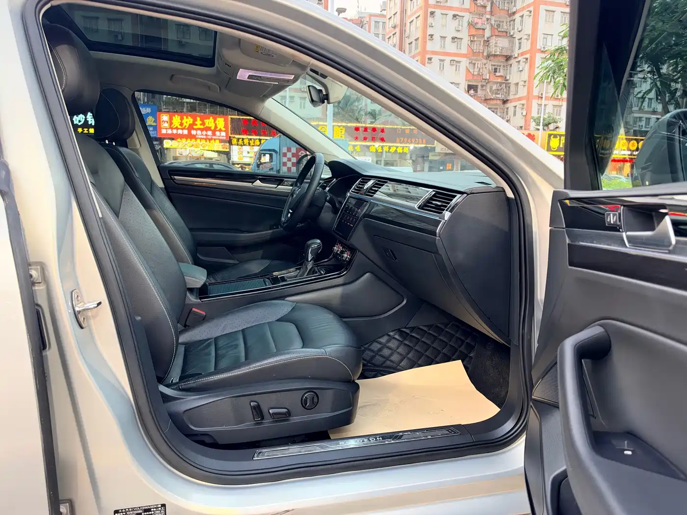 Volkswagen Phideon 2018 2018 Facelift 380TSI FWD Business