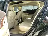Photo 7 - Buick LaCrosse