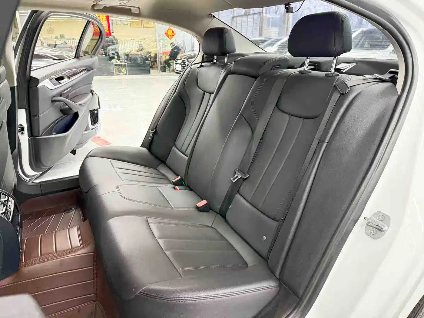 BMW 5 Series 2018 525Li Luxury Package фото 14