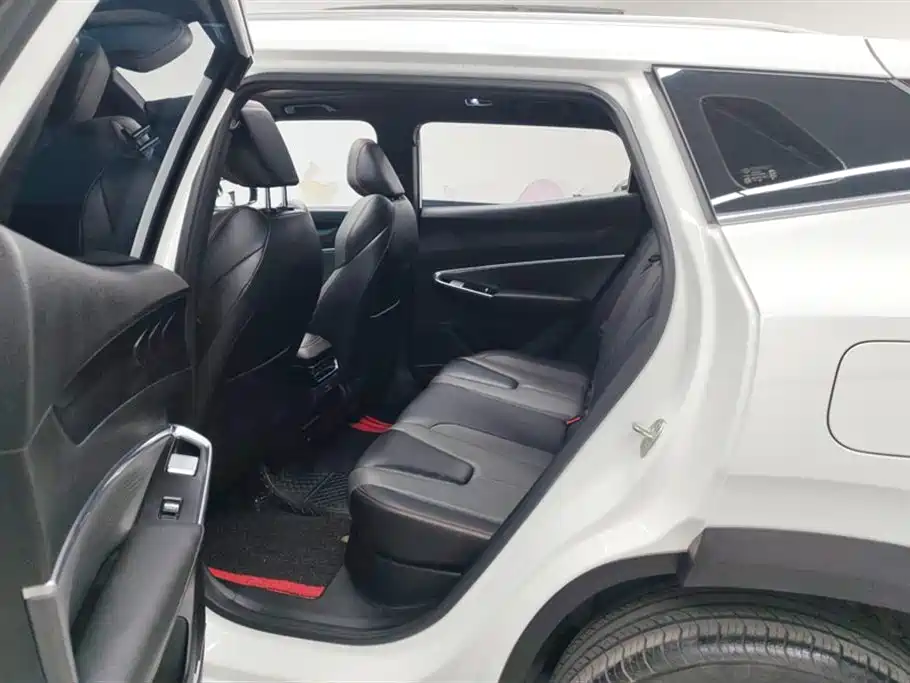 GEELY AUTOMOBILE BOYUE