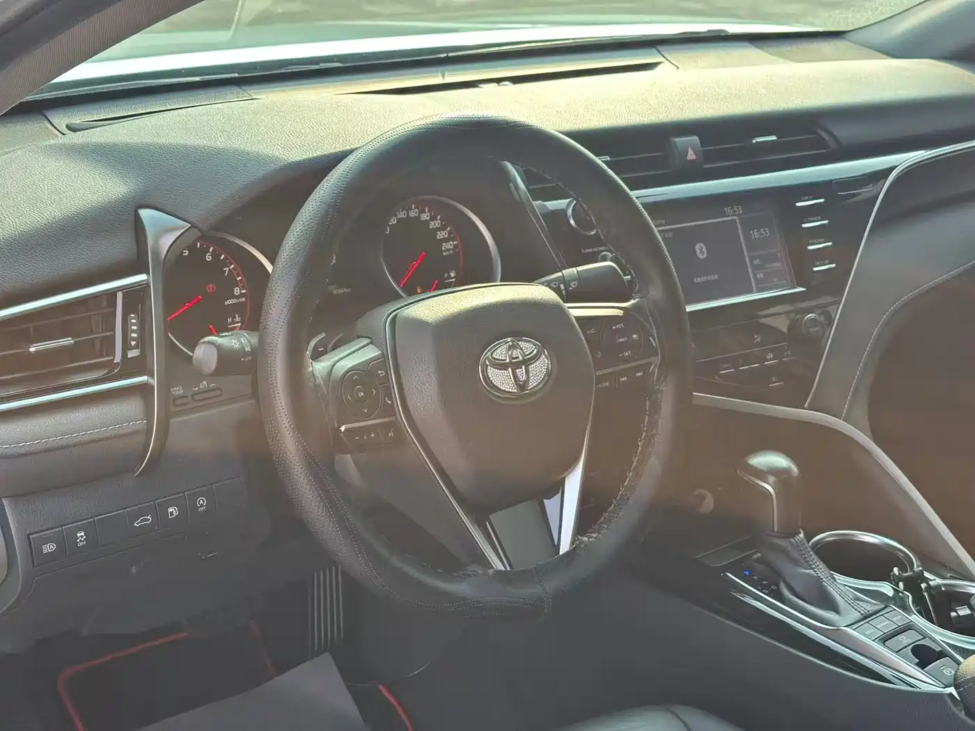 Toyota Camry 2018 2.5S Trend Edition фото 13