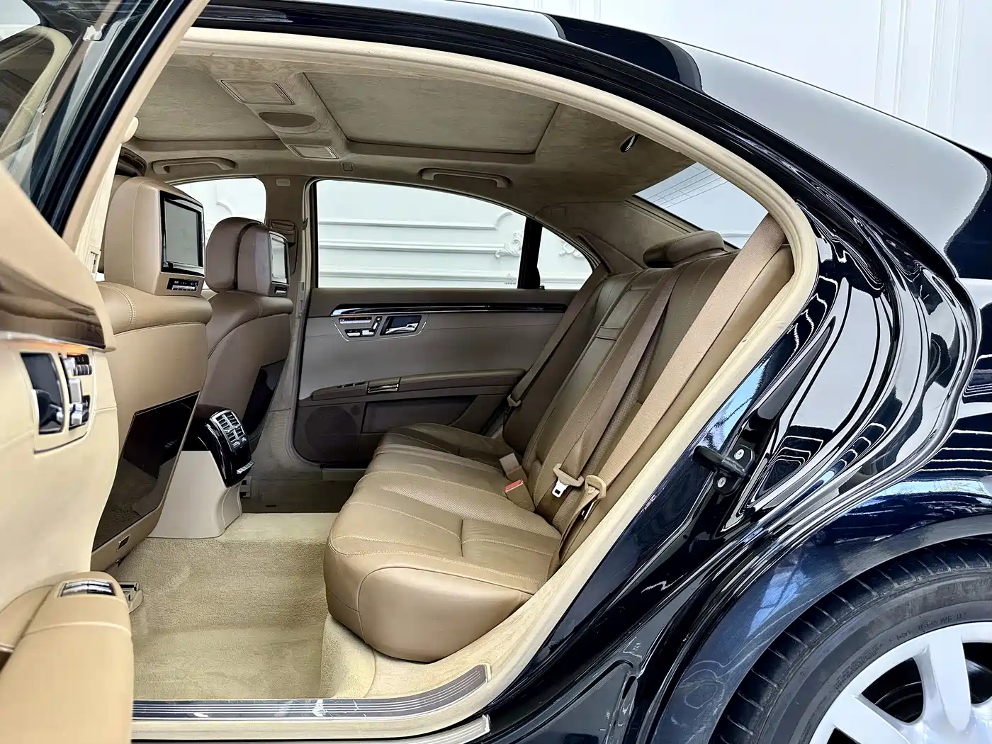 Mercedes-Benz S-Class 2009 2008 Model S 500 L 4MATIC