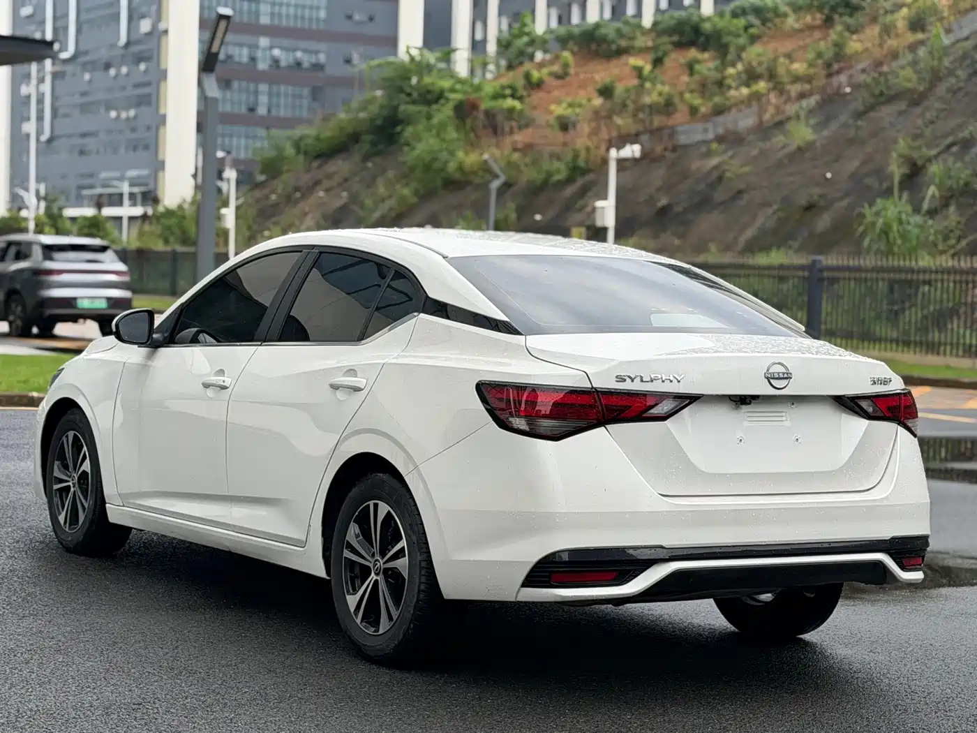 Фото 9 - Nissan Sylphy