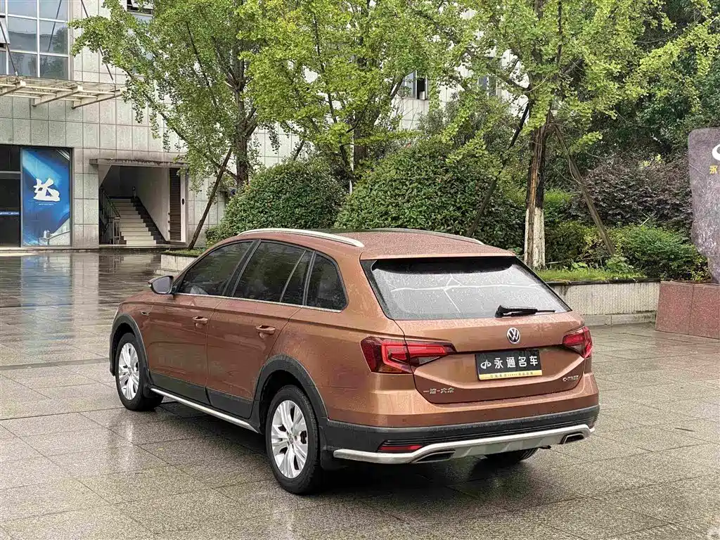 Volkswagen C-TREK 2018 2017 1.6L Automatic Comfort