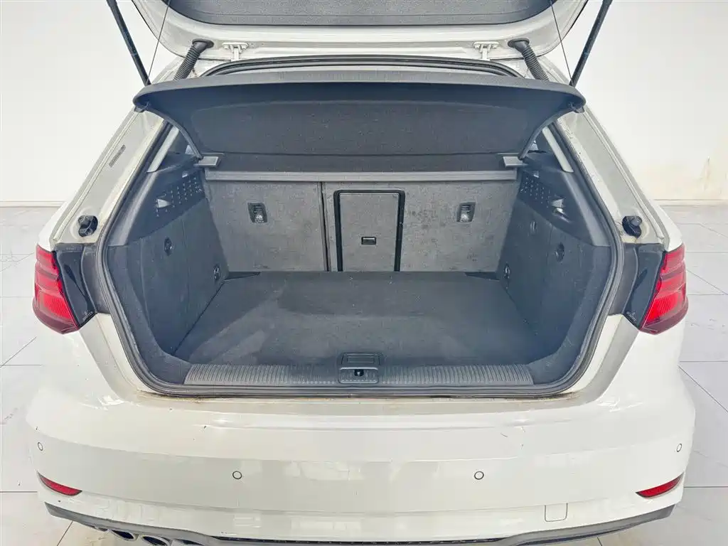 Audi A3 2019 Sportback 35 TFSI Fashion China VI фото 6