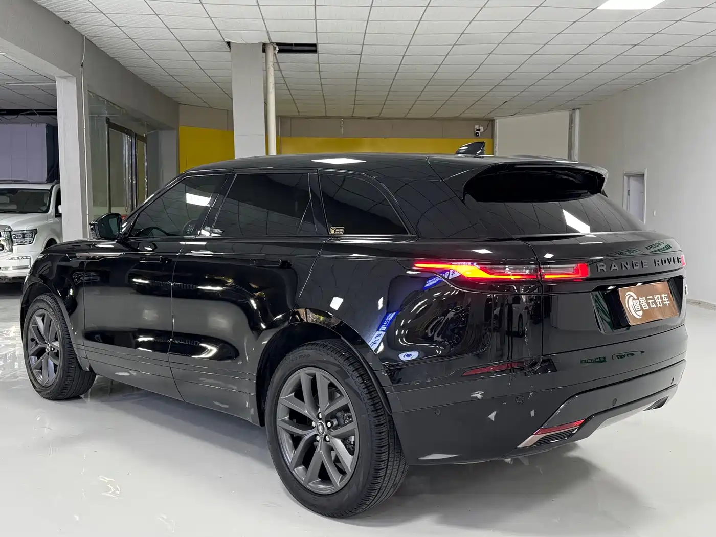 Land Rover Range Rover Velar 2024 2024 Dynamic SE