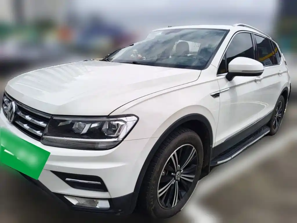 Фото 2 - Volkswagen Tiguan L