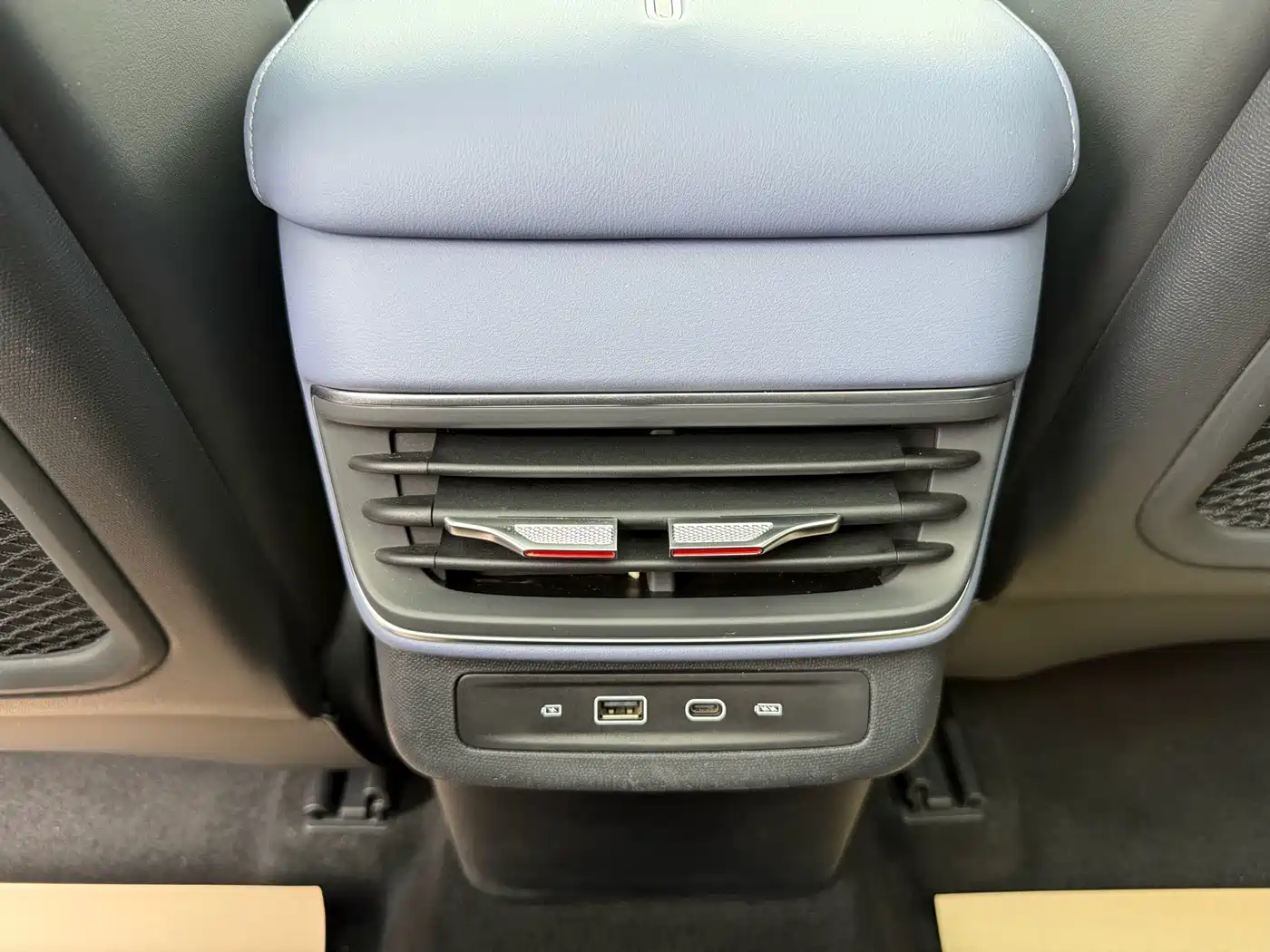 Hongqi HS3 2023 2023 2.0T 4WD Achievement Edition