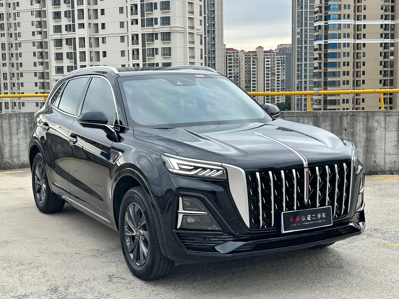 Hongqi HS5 2023 2.0T Flag Enjoy Pro Edition фото 3