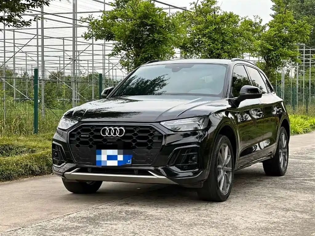 Audi Q5L 2024 Model 45 TFSI Luxury Dynamic