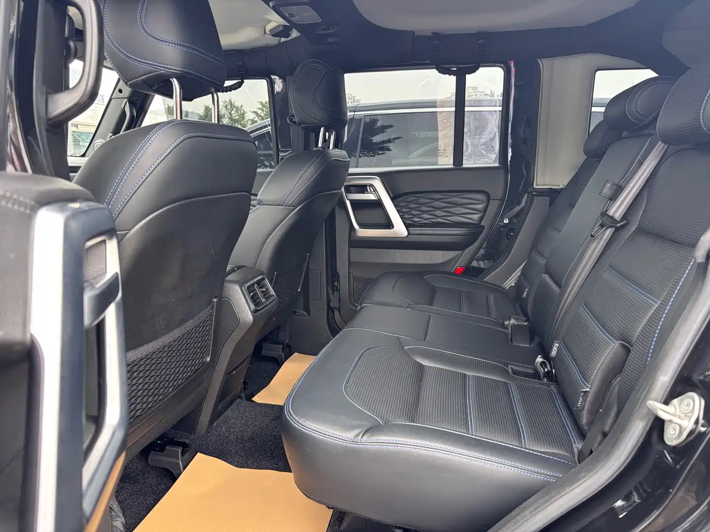 BAIC ORV Beijing Offroad BJ40 2023 2.0T Auto 4WD Urban Hunter Knight Edition фото 15