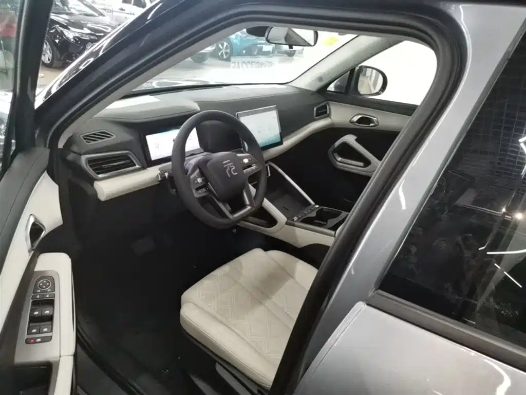 BYD Yuan UP 2025 Smart Drive Edition 401KM Vitality Version фото 16