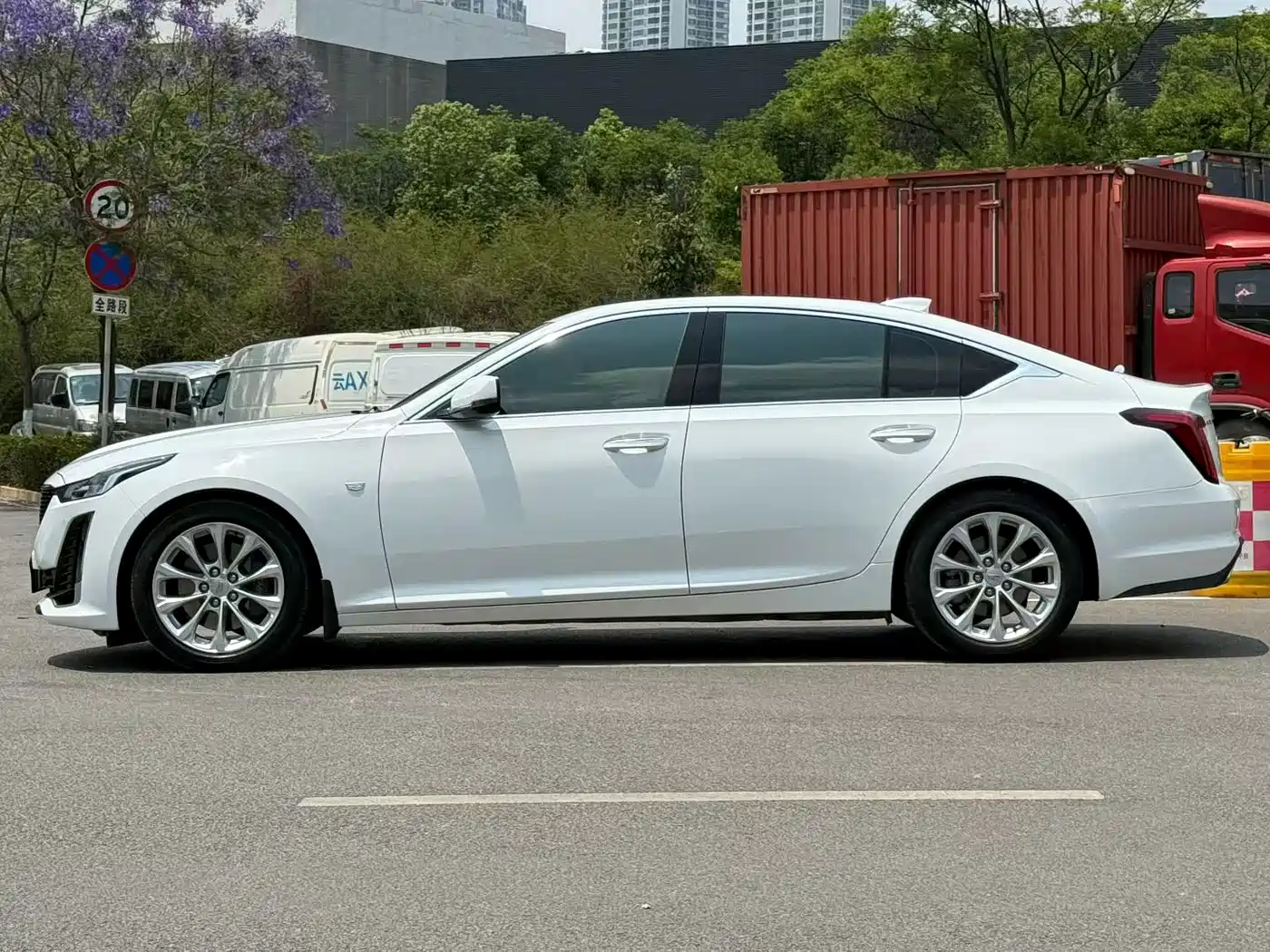 CADILLAC CT5