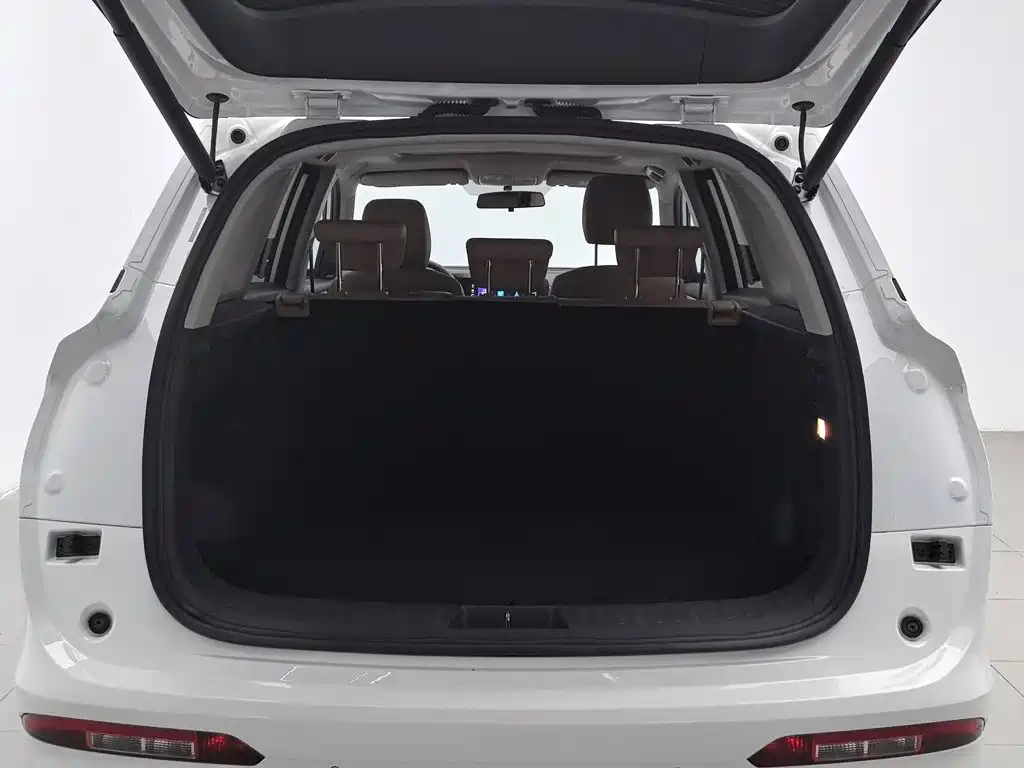 Landian E5 2024 2023 1.5L DE-i 100KM Enjoyment 5-Seater