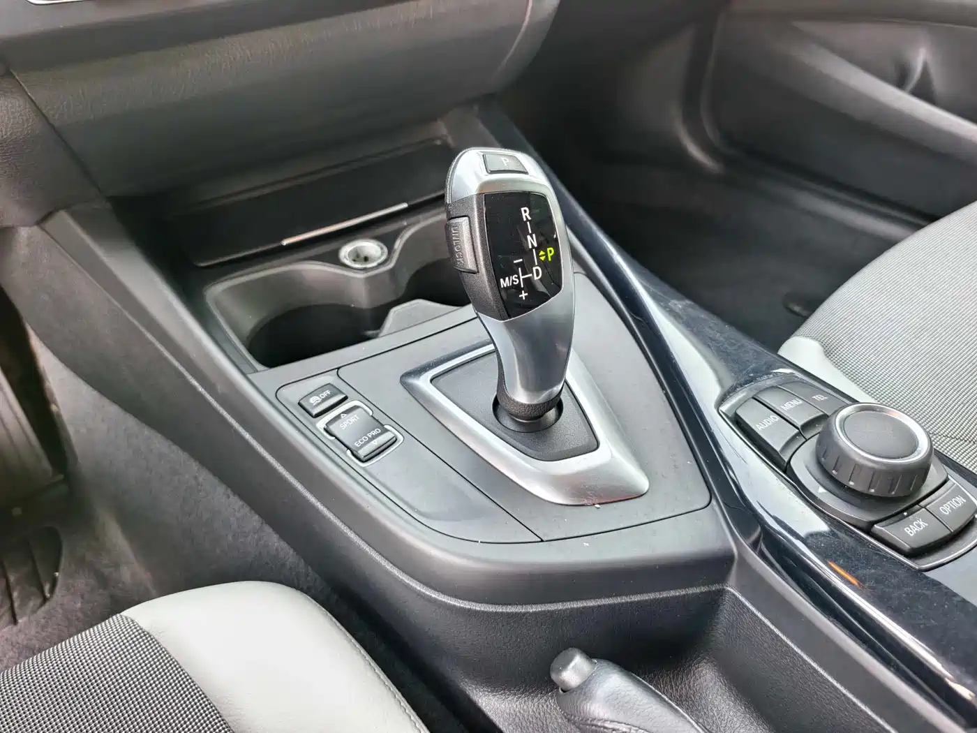 BMW 1 Series (Import) 2012 116i Leading фото 9