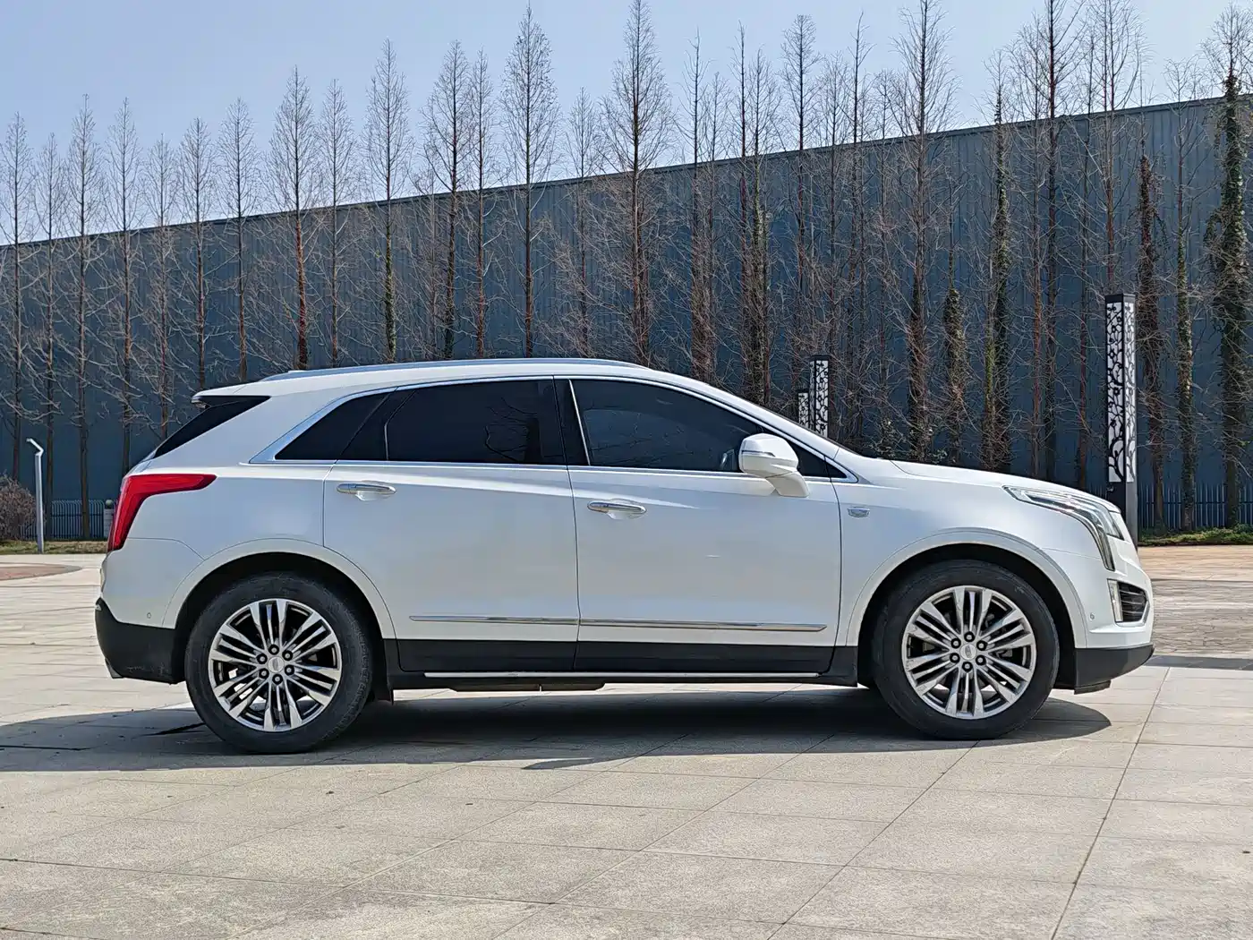 Cadillac XT5 2018 28E 4WD Leading фото 4