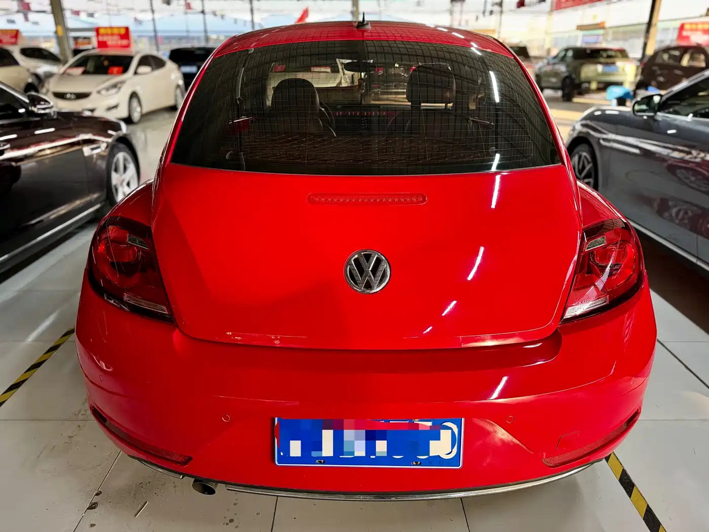 Volkswagen Beetle 2017 180TSI Style фото 6