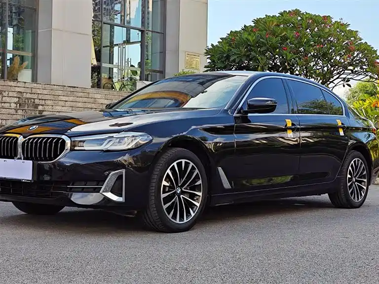 BMW 5 Series 2022 Model Second Facelift 525Li Luxury Package