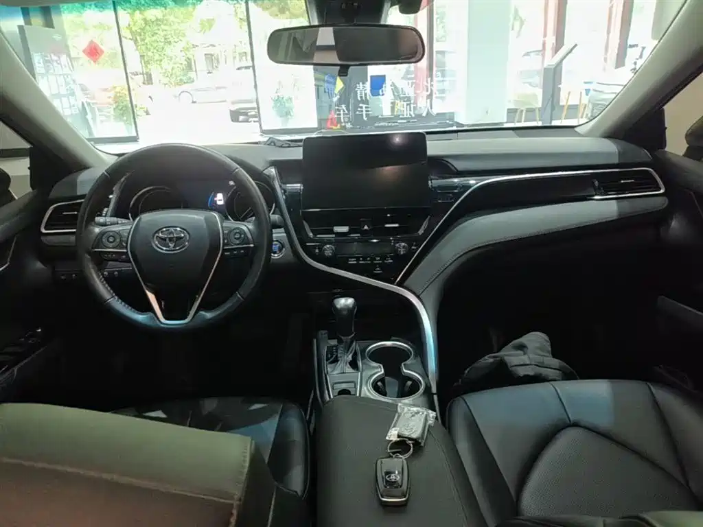 Toyota Camry 2021 2.0G Luxury Edition фото 10