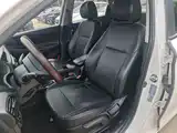 Фото 8 - Hyundai Elantra