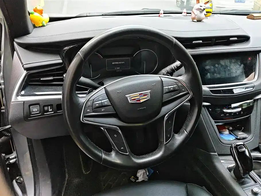 Cadillac XT5 2022 2.0T 2WD Luxury фото 15