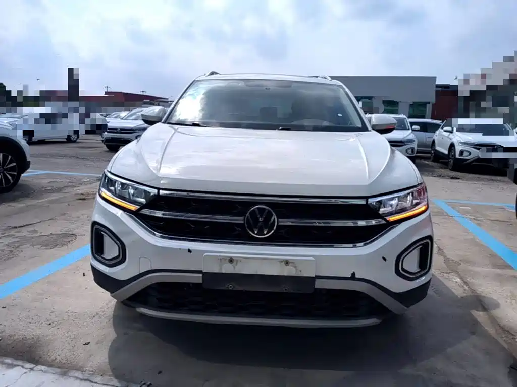 Volkswagen T-Roc, миниатюра 3