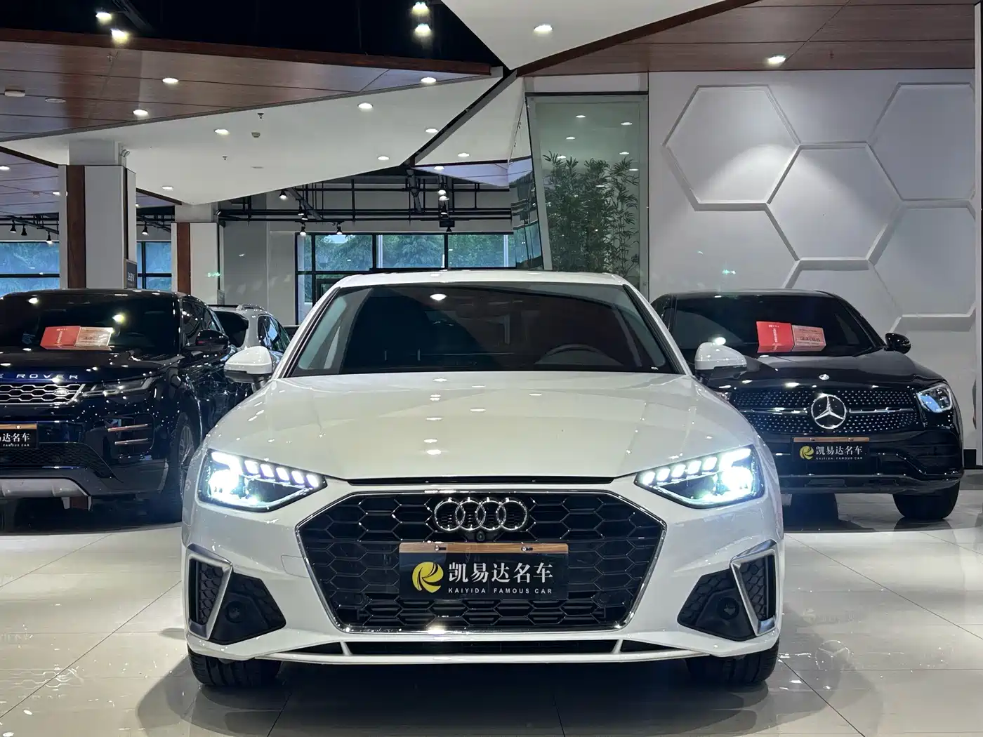 Audi A4L 2025 2025 2 Million Celebration Edition 40 TFSI Fashion Dynamic