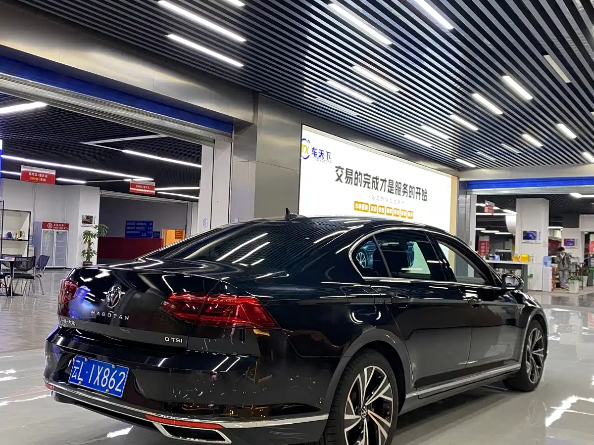 Volkswagen Magotan 2020 330TSI DSG Luxury фото 9
