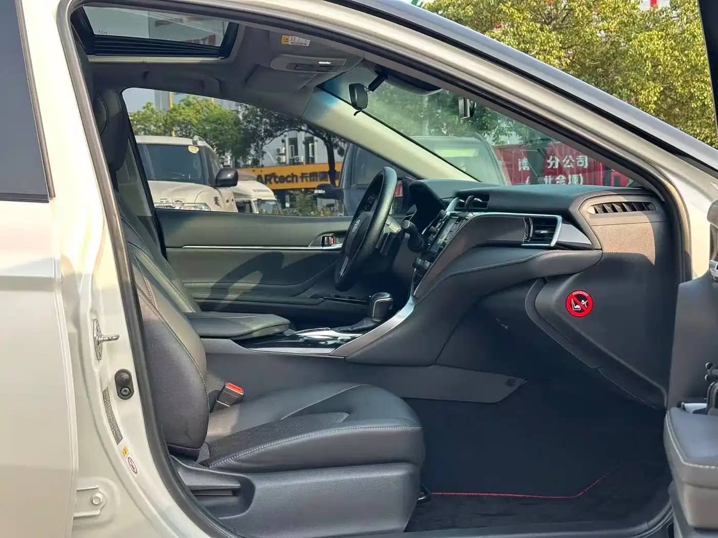 Toyota Camry 2018 2.5S Trend Edition фото 24