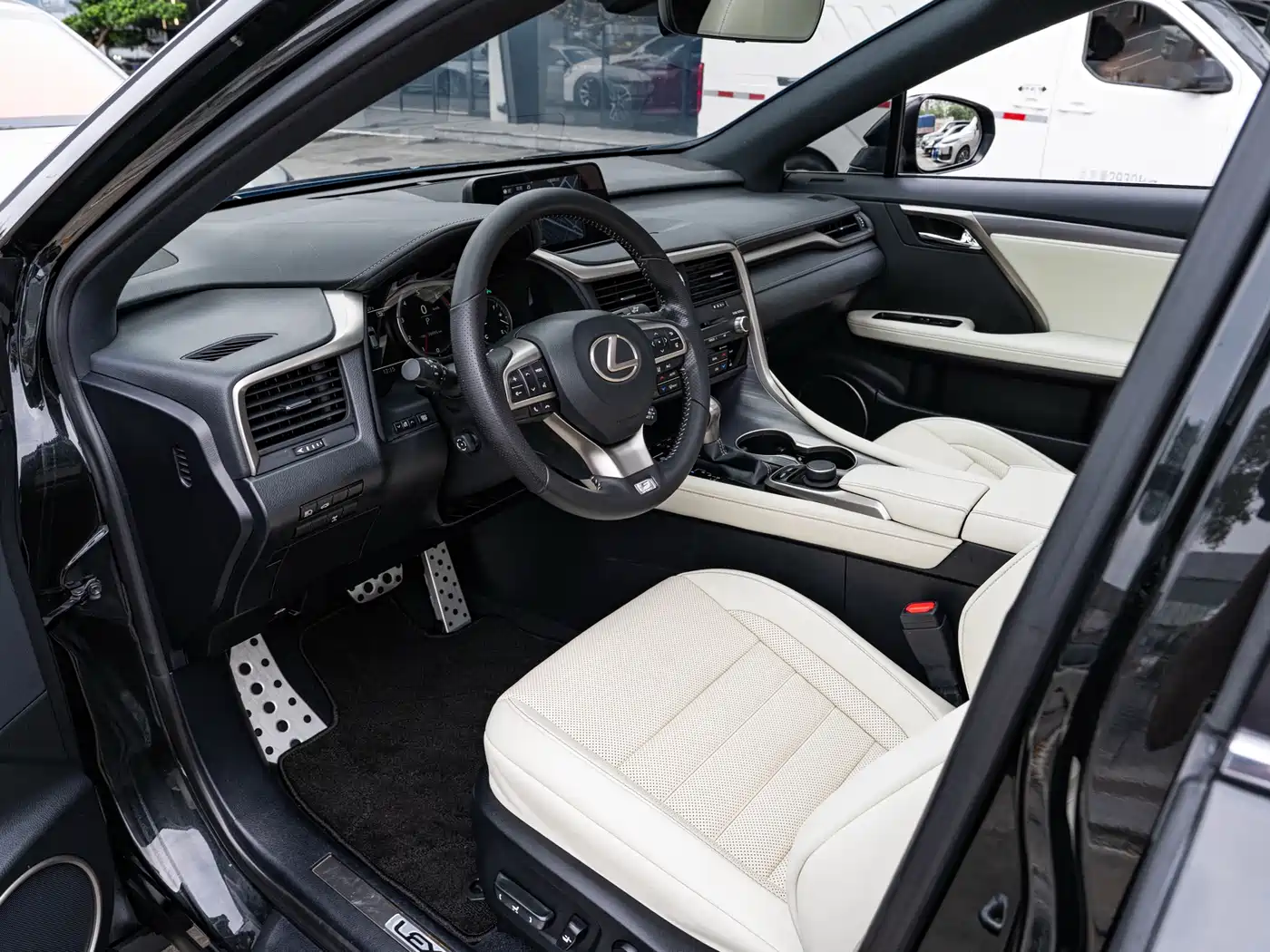 Lexus RX 2017 300 Mark Levinson AWD F SPORT China V фото 9