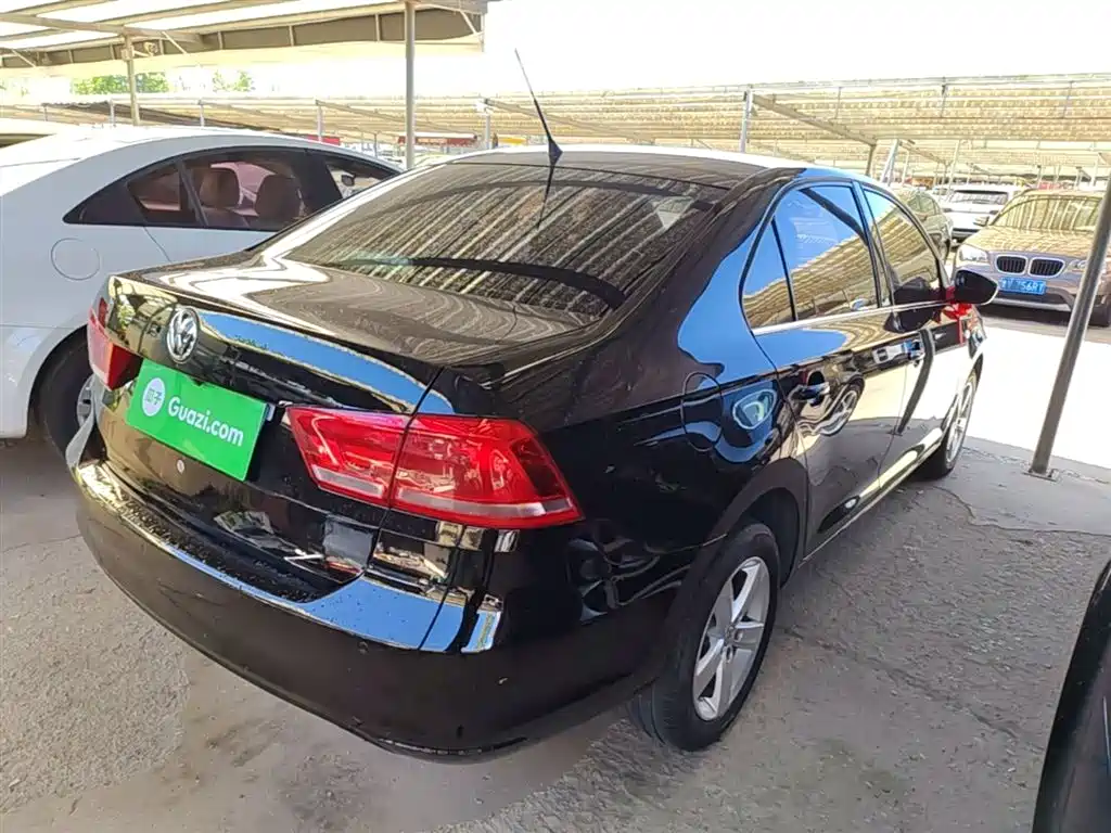 Volkswagen Santana 2015 1.6L Manual Comfort Edition фото 5