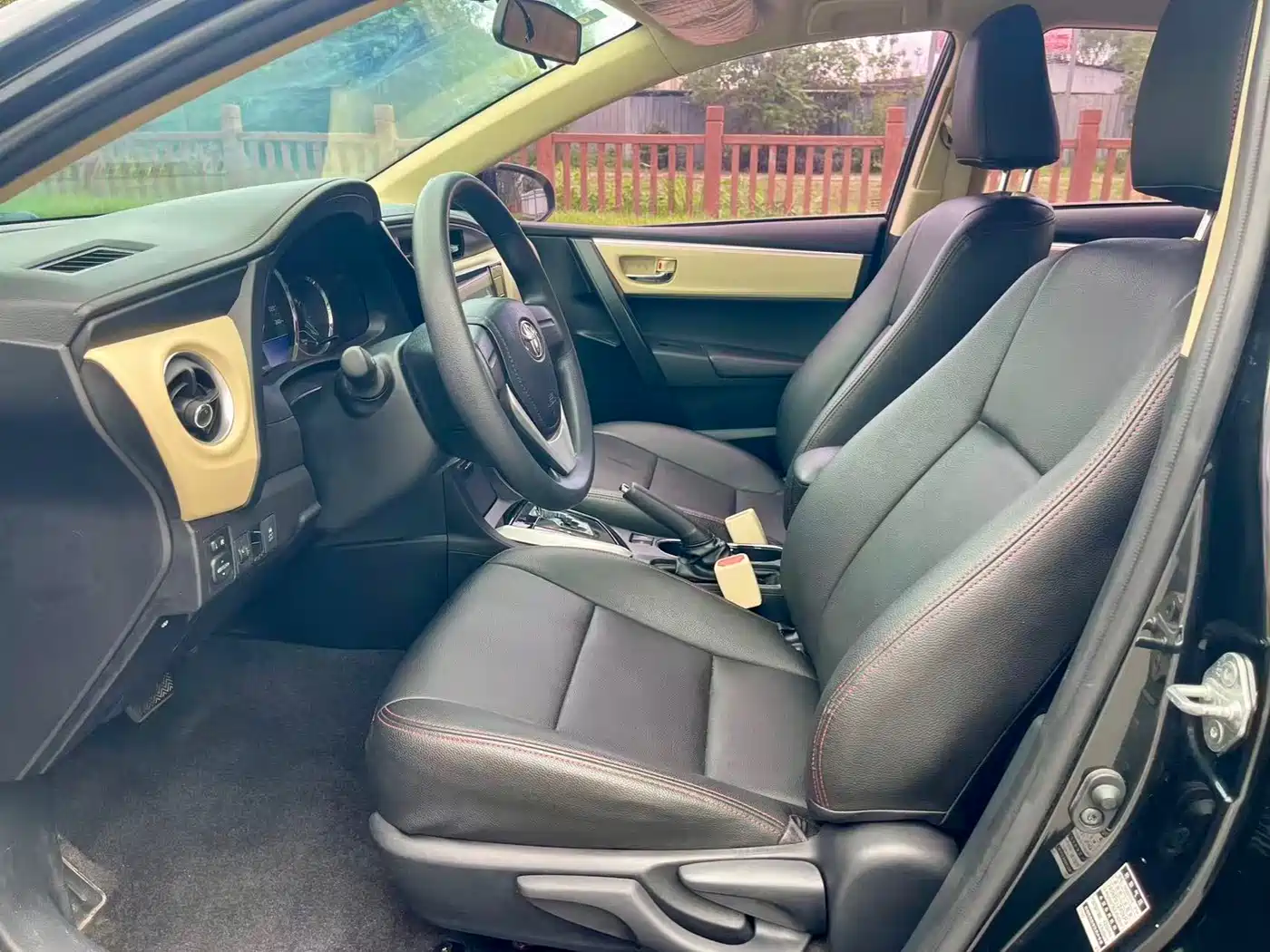 Toyota Corolla 2017 Facelift 1.2T S-CVT GL фото 5