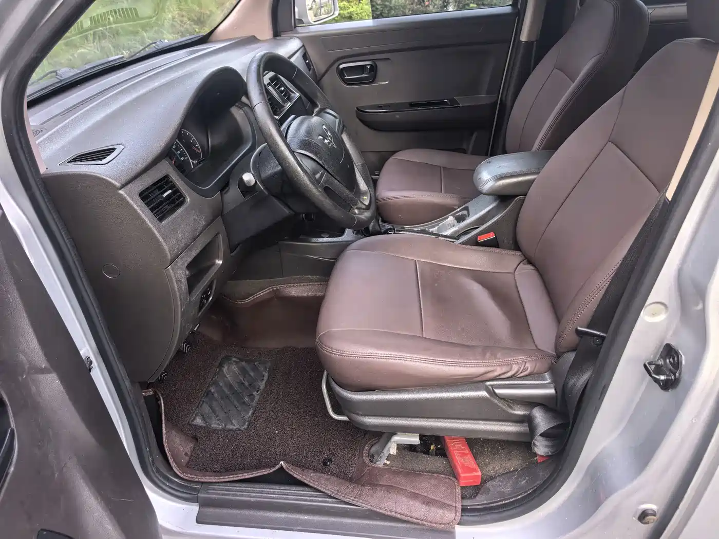 Wuling Motors Wuling Rongguang V 2017 2016 1.5L Standard