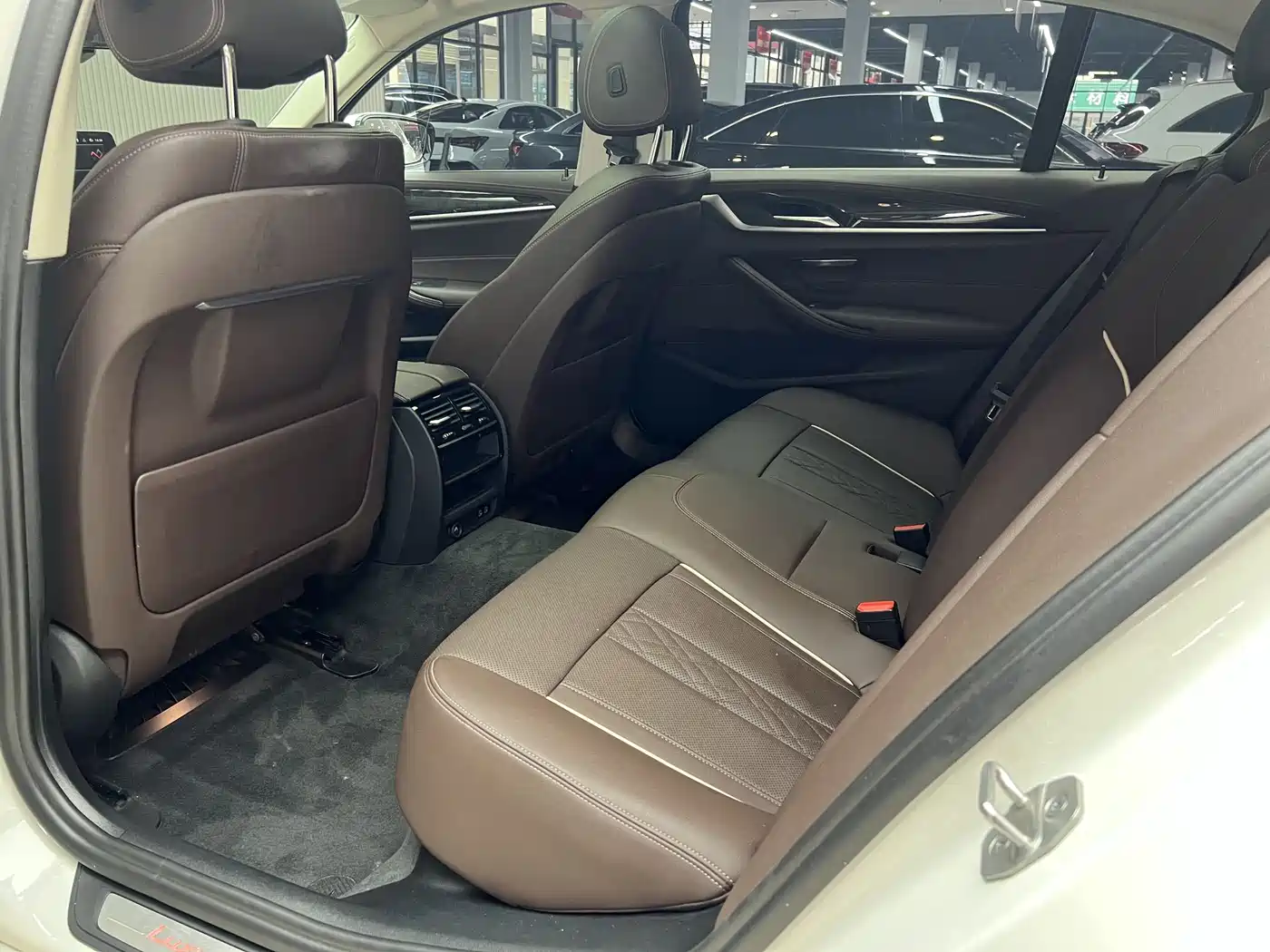 BMW 5 Series 2022 525Li Luxury Package фото 10