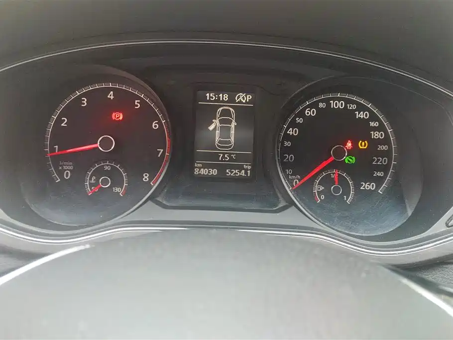 Volkswagen Passat 2016 330TSI DSG Honor Edition фото 14