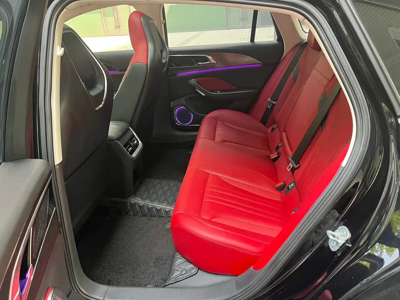 Hongqi H6 2024 Model 2.0T Elegance Edition фото 19