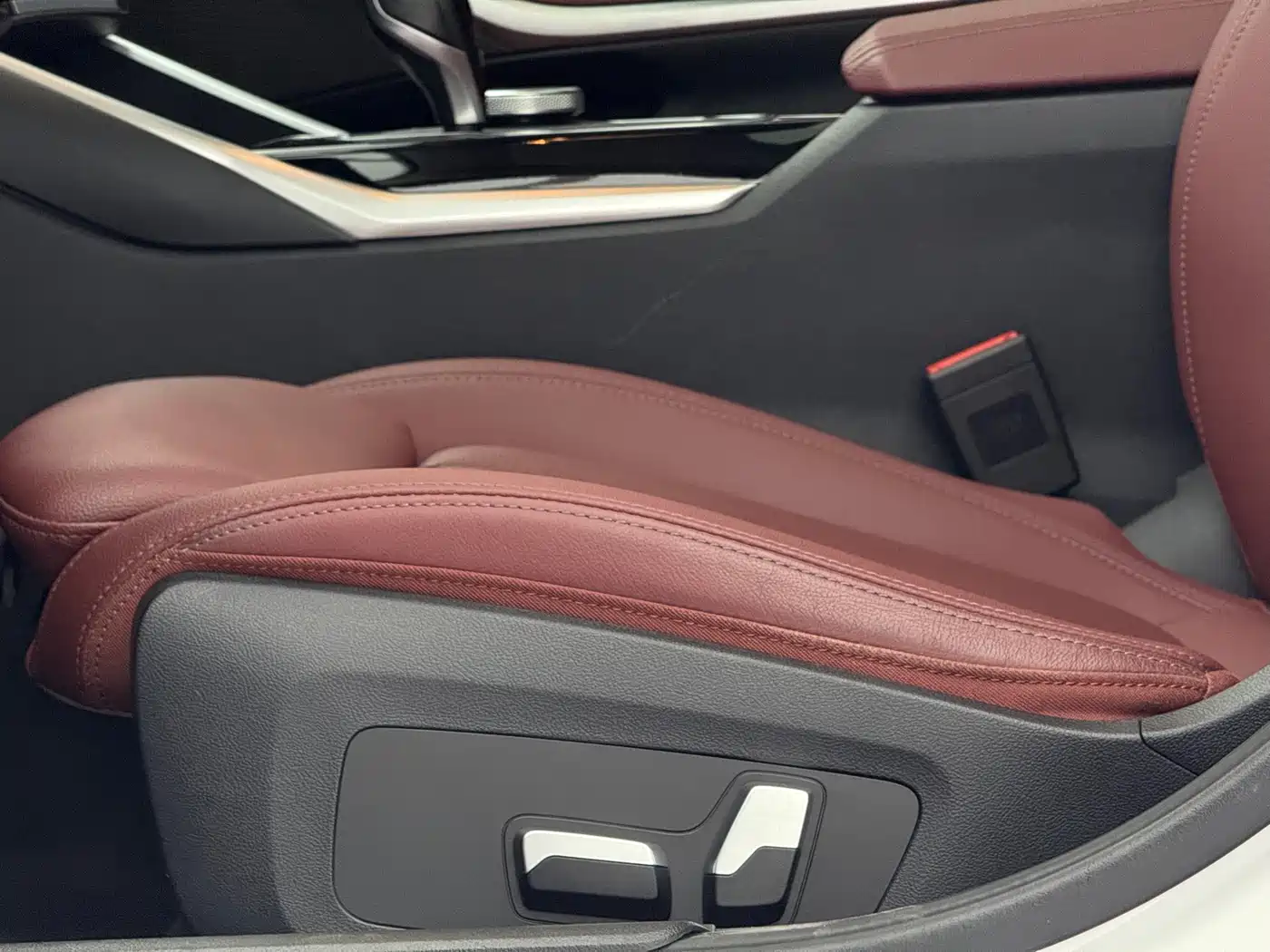 BMW 3 Series 2022 320Li M Sport Package фото 18
